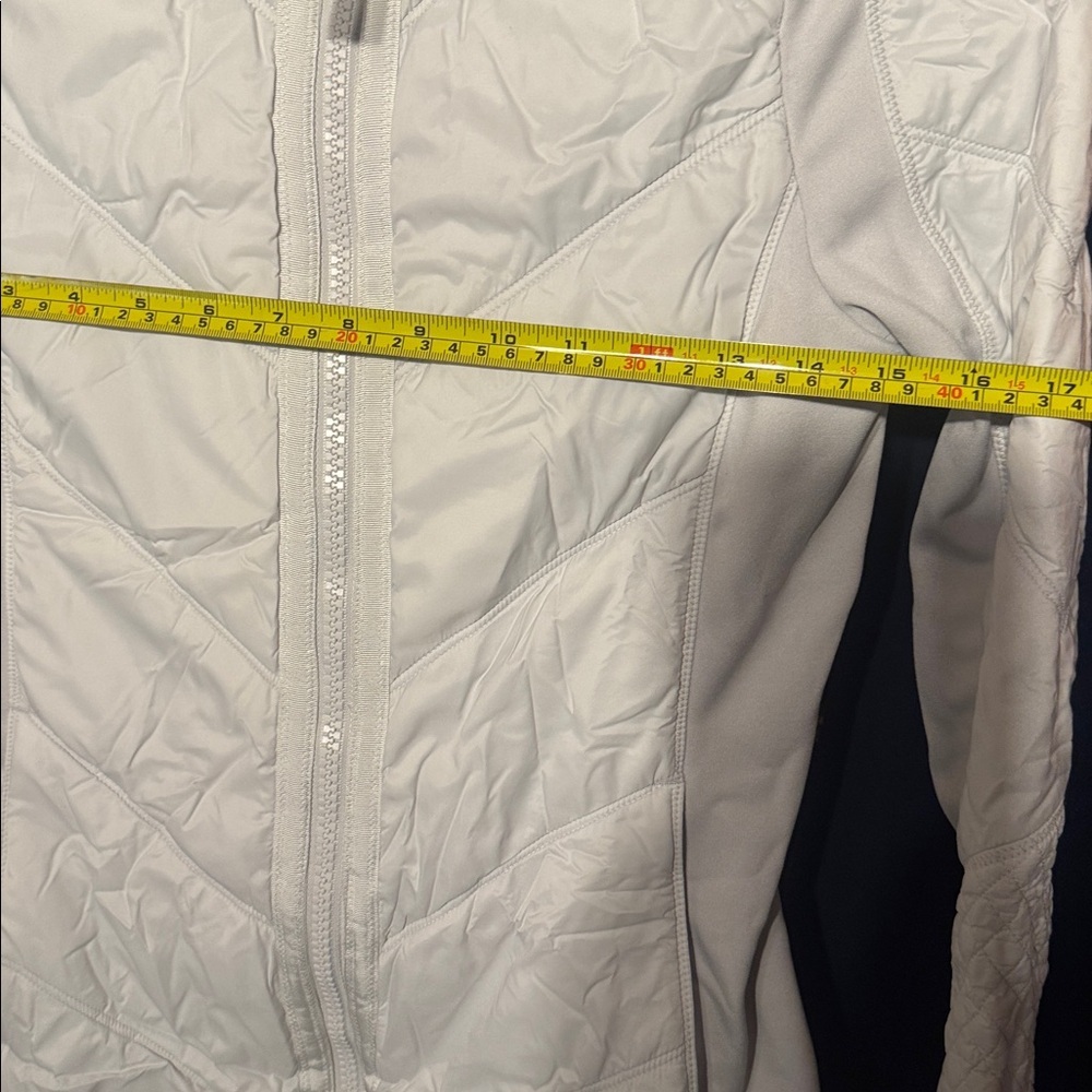 Athleta Primaloft Jacket. XS - Picture 11 of 13